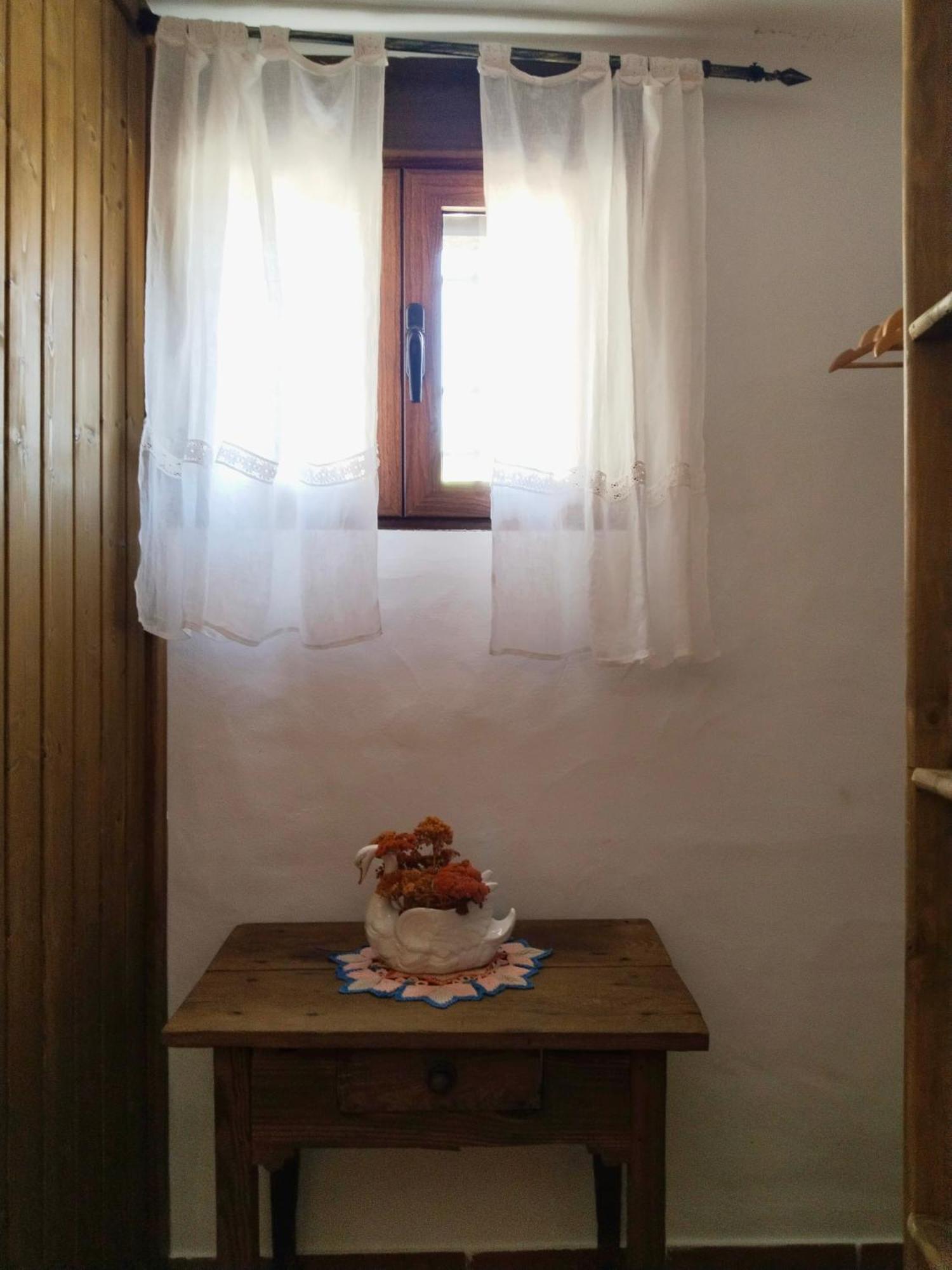 Apartamentos Turisticos La Gitanilla Los Navalucillos Ngoại thất bức ảnh