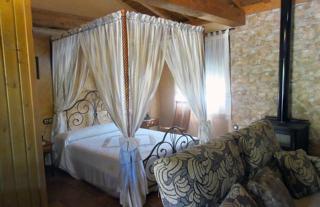 Apartamentos Turisticos La Gitanilla Los Navalucillos Ngoại thất bức ảnh